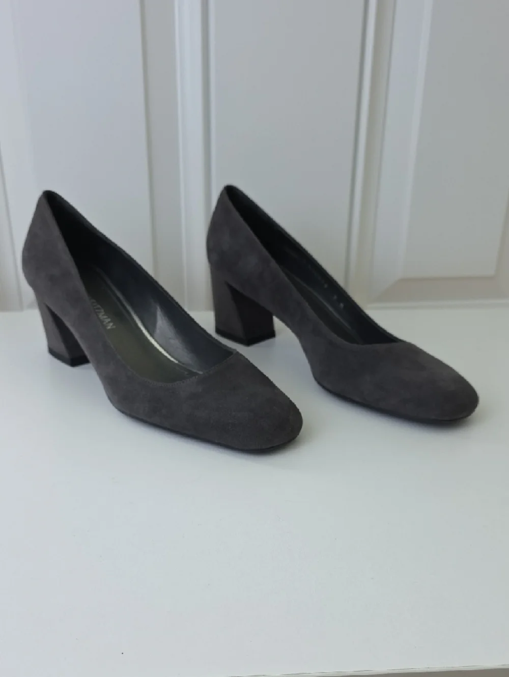 Stuart Weitzman Charcoal Suede Block Heel Pumps.  Size 9